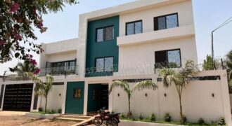 Villa avec piscine 5 chambres à louer – Badalabougou, très bon standing
