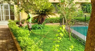 Villa avec piscine à louer à Badalabougou Est