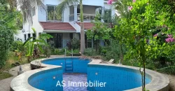 Duplex avec piscine à louer à Badalabougou Est Duplex avec piscine à louer à Badalabougou Est