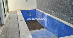 Duplex ultra moderne avec piscine à vendre au début de Sébénikoro Duplex ultra moderne avec piscine à vendre au début de Sébénikoro