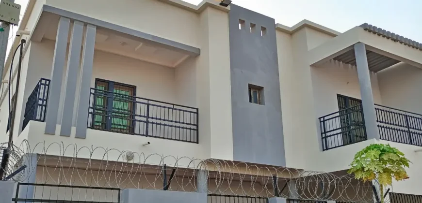 Duplex 4 chambres à louer – Souleymanebougou ACI, meublé ou non