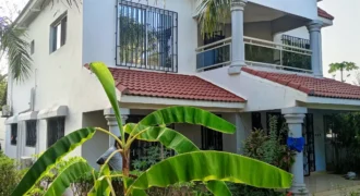 Duplex avec piscine 4 chambres et 2 salons à louer – Badalabougou Est
