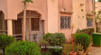 Villa avec piscine 4 chambres et buanderie à louer – Hippodrome