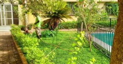 Villa avec piscine et jardin 4 chambres à louer – Badalabougou Est Villa avec piscine et jardin 4 chambres à louer – Badalabougou Est