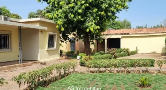 Villa avec jardin 4 chambres à louer – Sogoniko, habitation ou usage professionnel