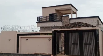 Villa avec piscine 3 chambres à vendre – Kabala, Terminus