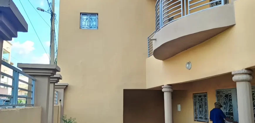 Duplex non meublé à louer à l’aci 2000