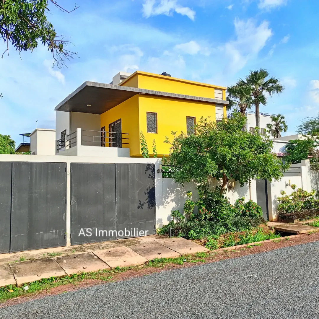 Duplex à louer à Sébénikoro Dorodougou