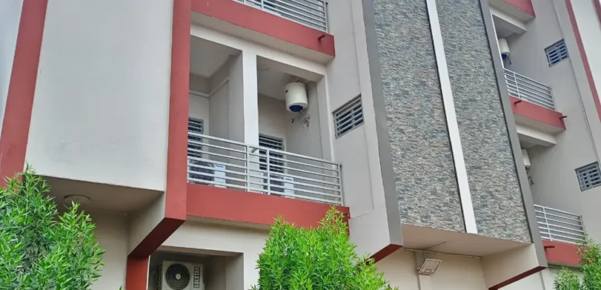Appartement meublé 2 chambres avec électricité 24h/24 à louer – ACI 2000