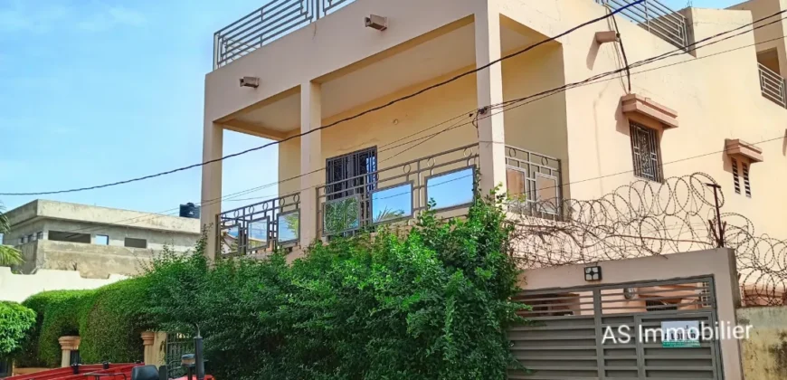 Appartement indépendant 3 chambres à louer – Baco Djicoroni Golf