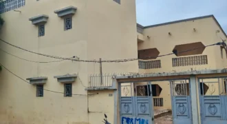 Bâtiment de 4 appartements à vendre – Baco Djicoroni ACI, 500 m² en TF