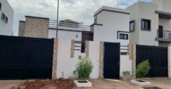 Villa basse 3 chambres à louer – Cité Tellem, Yirimadio Villa basse 3 chambres à louer – Cité Tellem, Yirimadio