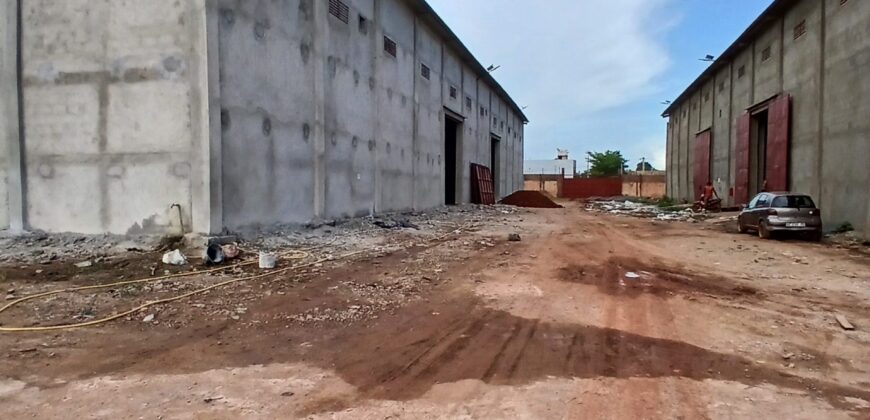 Entrepôt de 1.200 m² à louer – Zone industrielle de Bamako