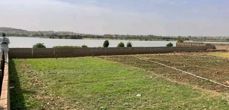 Terrain pieds dans l&rsquo;eau de 2.047 m² en titre foncier à vendre – Sotuba ACI