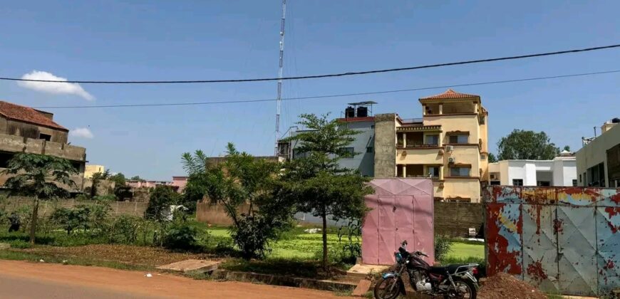Trois lots contigus de 1.575 m² au bord du goudron à vendre – Sotuba ACI