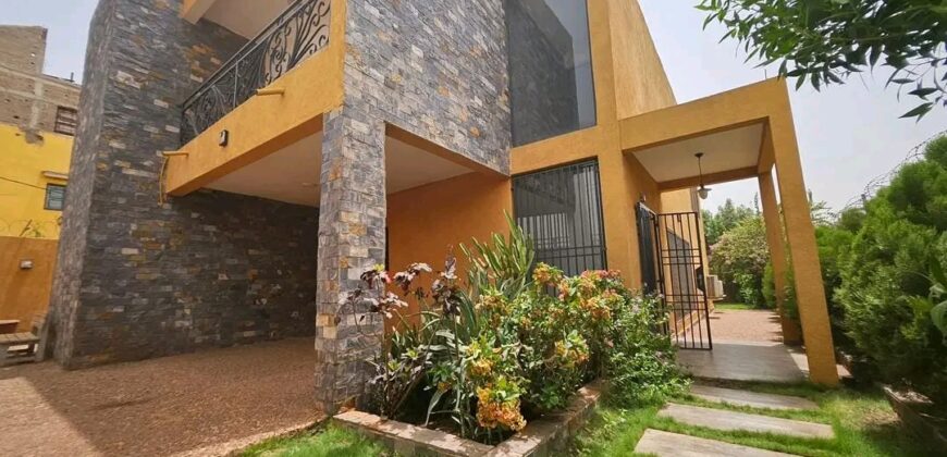 Villa duplex 4 chambres à louer – Baco Djicoroni ACI