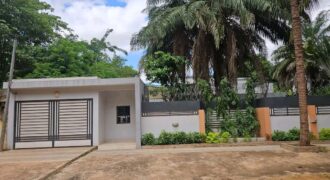 Villa duplex 7 chambres avec piscine et jardin à louer – Magnambougou Faso Kanu