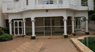 Villa duplex avec piscine 4 chambres à louer – Badalabougou