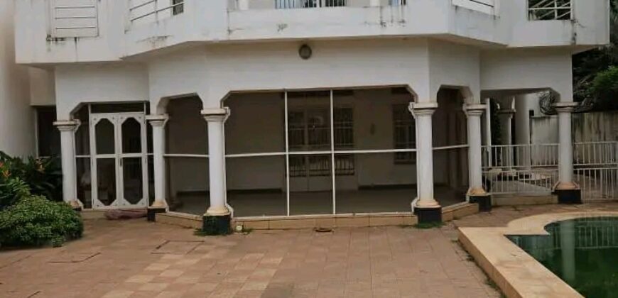 Villa duplex avec piscine 4 chambres à louer – Badalabougou