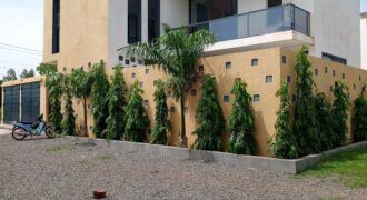 Villa duplex avec piscine 4 chambres à louer – Magnambougou, Cité Palmier
