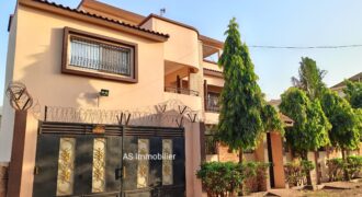 Villa duplex meublée avec piscine 5 chambres à louer – Banankabougou Bolé SEMA