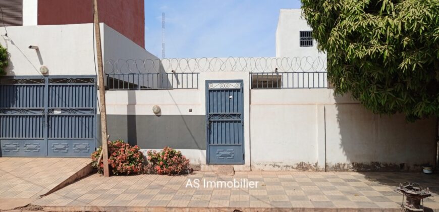 Villa 3 chambres avec jardin à louer – Magnambougou Faso Kanu