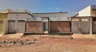 Villa neuve 3 chambres avec 2 garages à vendre – Niamana, près d&rsquo;ATTbougou
