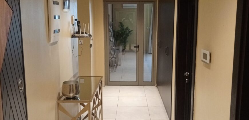 Appartement meublé de haut standing 2 chambres à louer – ACI 2000