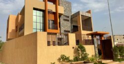 Villa duplex 4 chambres à louer – Bolé Cité fermée Villa duplex 4 chambres à louer – Bolé Cité fermée