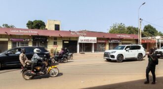 Boutique climatisée 20 m² à louer – Place CAN, Lafiabougou, Bamako