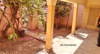 Appartement indépendant 3 chambres avec magasin à louer – Baco Djicoroni ACI