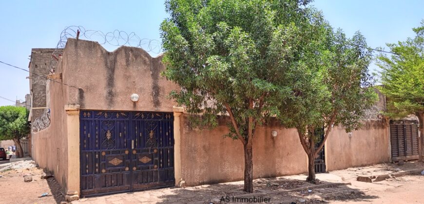 Villa 4 chambres à louer – Sébénikoro, Cité SOTELMA