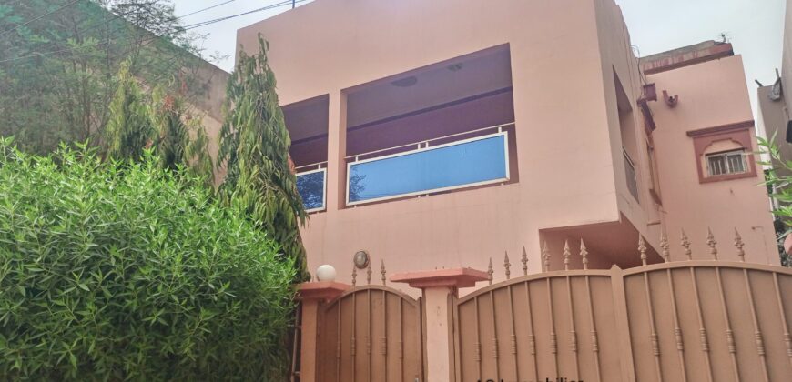 Villa duplex 5 chambres à louer – Sotuba ACI, usage commercial ou habitation
