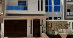 Villa duplex moderne avec piscine 5 chambres à vendre – Sotuba ACI Villa duplex moderne avec piscine 5 chambres à vendre – Sotuba ACI