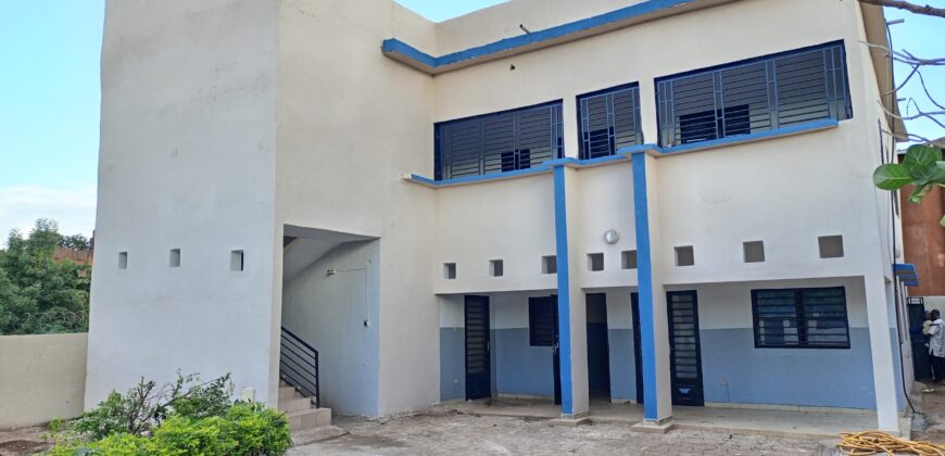 Appartement 3 chambres au rez-de-chaussée à louer – Kalaban Coura ACI