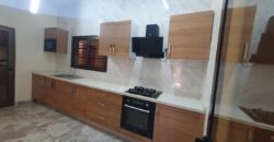 Duplex avec groupe électrogène à louer au début de Sébénikoro Duplex avec groupe électrogène à louer au début de Sébénikoro