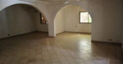 Villa avec piscine à louer à Badalabougou Est Villa avec piscine à louer à Badalabougou Est