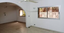 Villa avec piscine à louer à Badalabougou Est Villa avec piscine à louer à Badalabougou Est