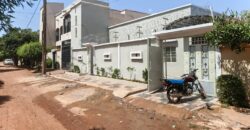 Villa entièrement rénovée 4 chambres à louer – Banankabougou, près de la gendarmerie Villa entièrement rénovée 4 chambres à louer – Banankabougou, près de la gendarmerie