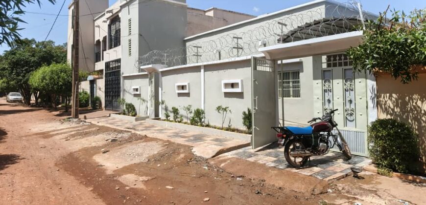 Villa entièrement rénovée 4 chambres à louer – Banankabougou, près de la gendarmerie