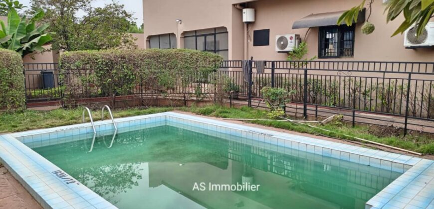 Villa avec piscine 4 chambres à louer – ACI 2000, Cira Mali