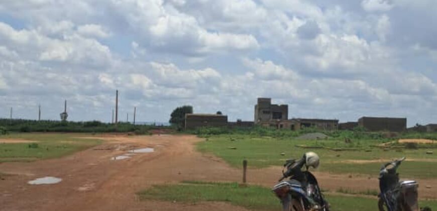 Terrain à Vendre à DIATOULA -Cité de la paix en angle