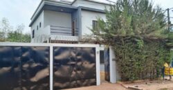 Duplex à louer au début de sébénikoro Duplex à louer au début de sébénikoro