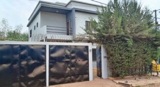 Duplex à louer au début de sébénikoro