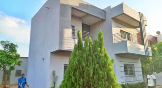Duplex 4 chambres à louer – Sébénikoro, après la Poste