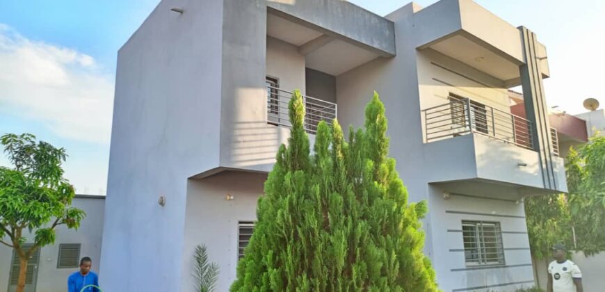 Duplex 4 chambres à louer – Sébénikoro, après la Poste