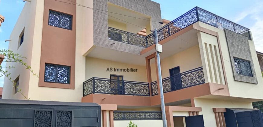 Duplex neuf de haut standing 5 chambres à louer – Baco Djicoroni ACI