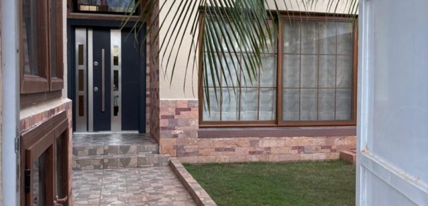 Duplex a vendre à Magnanbougou canal au bord du fleuve