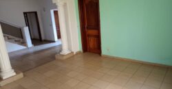 Duplex à louer à l’aci 2000 pour bureau ou habitation Duplex à louer à l’aci 2000 pour bureau ou habitation