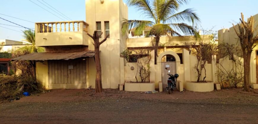 Villa à louer à magnambougou Faso kanu